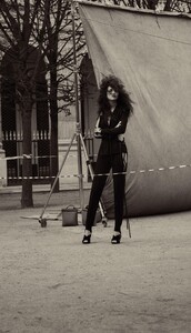 WSJ_Magazine-July_August_2016-Chiara_Scelsi-by-Christian_MacDonald-10.thumb.jpg.a59d5dc4c18c760e2d3e7aa66679b84f.jpg