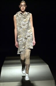 armaniwilhelmf01-1.thumb.jpg.fd4613d580e4add96879372bffab726a.jpg