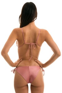 callas-inv-comfort-model-back-04_5eb2a375-e7b8-4b8c-ab9e-f48d4fca6263.thumb.jpg.988a77bf024460c9514f7d66ceb607fc.jpg