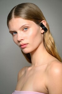 courreges-bks-f25-047.thumb.jpg.6f67e73c3ff02482c90c51901a97b359.jpg
