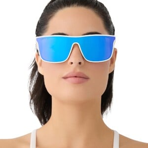 diff-sport-flash-matte-white-purple-mirror-sunglasses-on-model-1.thumb.jpg.d21ce3823a40dfc16d54054a47b21e21.jpg