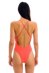 dots-tabata-ivy-strap-model-back-05.thumb.jpg.9253499a86d686ed1e2534032ff2519f.jpg