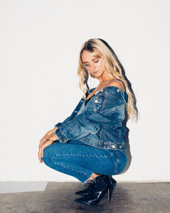 emily a-20.JPG