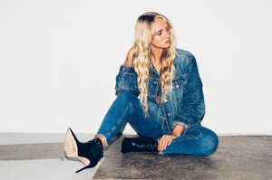 emily a-25.JPG