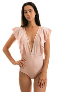 essence-frill-model-front-02_97a5dc2f-63c8-4d0b-b588-ee8b14f63b86.thumb.jpg.92a56d8b4eba914b5eb52f61f30b37cc.jpg