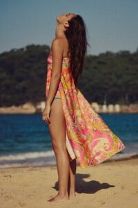 images.urbndata-2.thumb.jpg.4a4a9c09783500eb7a156e8d0a20467f.jpg