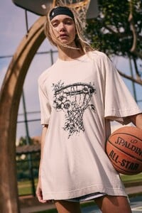 images.urbndata-23.thumb.jpg.802e4f7fb3e5db21811e73bde60d7e89.jpg