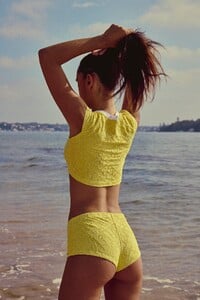 images.urbndata-27.thumb.jpg.1190129dd94dd7d637a9d637a9da08e5.jpg