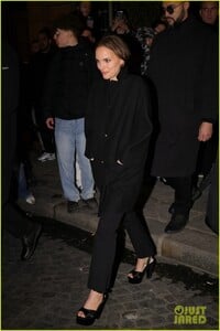 natalie-portman-tanguy-destable-pfw-43.jpg