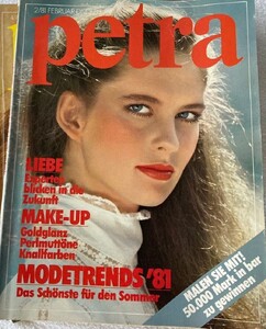 petraDe0281coverElizabettaRamella.thumb.jpg.f2d52293386d1881a4fd66ccc54b7f92.jpg