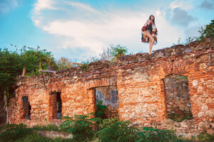 portermag02.thumb.jpg.c79c3c921289167b3afd0855fb6e727f.jpg