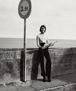 sam-rollinson-by-christian-macdonald-for-wsj-magazine-september-2015-6.thumb.jpg.97ae76bf33202c9788866e46921c8f48.jpg