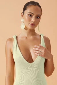 senso-earrings-pistachio-2.webp