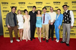 zoey-deutch-shines-at-the-threesome-premiere-3.jpg