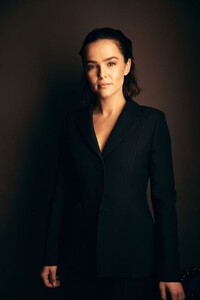 zoey-deutch-slays-sxsw-2025-in-dior-elegance-14.jpg