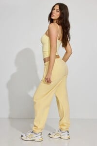 100091919_1MM_1920x2880.jpg