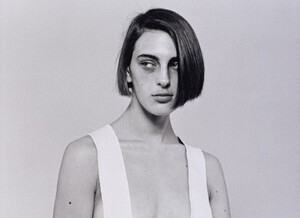 1440_1990_BettinaRheims_Laetitia.jpg