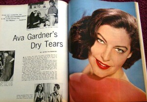 1957-4PHOTOPLAY.thumb.jpg.e3efe40ebbb3bdff846624410d5dbb1b.jpg