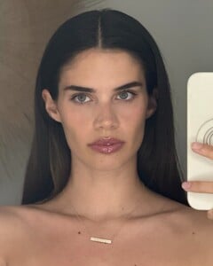 [2025.04.12] sarasampaio_490476670_18504148756058288_3094808325674722349_n.jpg