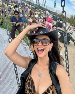 [2025.04.13] victoriajustice_491446890_18589339423006824_8696227668649244411_n.jpg