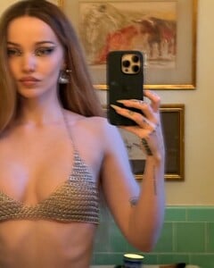 [2025.04.21] dovecameron_491427212_18512447191032310_1224981550377698266_n.jpg