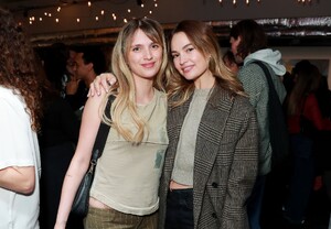 587424981_lily-3.jpg