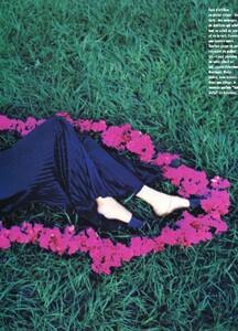5abdc6d0b9a0f_Heather_Stewart_White_1993_04_Vogue_Paris_Ph_Unk(3).jpg.329bbc58305b10c59f28615823715b40.thumb.jpg.4c9c6be531615fc9c718b5408e9b7f62.jpg