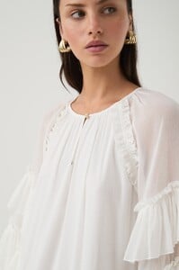 7388ec2e-2ce6-484b-a3b8-0535f2cb56c7.jpg