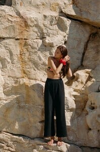 7c089a0b-4a06-4f77-8f50-8e004beed20f_ys_C3_A9-pantalon-douceur-du-vent-noir_285_29.jpg