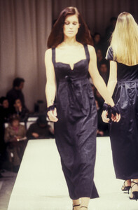 AlbertaFerretti1995WomenFW4.thumb.jpg.1fb1c76c81b565334e5a4cb2dc8b6ade.jpg
