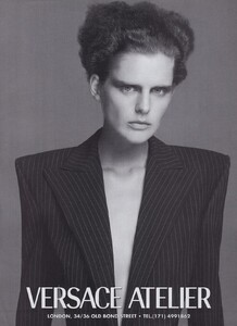 Avedon_Versace_Fall_Winter_1997_98_12.thumb.jpeg.c4ad0ddeb152474827daff0d577327b9.jpeg