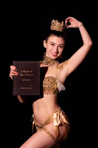 BELLABALLERINABOOKPROMO.thumb.jpg.7b2fac55be78c845b082b4fd913d206e.jpg