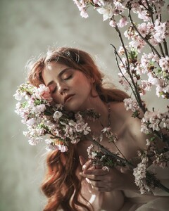 •Bloom  ••Photographer- @jovanarikalo •Decoration- @tandrbal •Mia- @biljana.velojic.makeup •Dress- @selkie (3).jpg