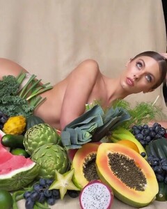 CarmellaRose-Instagram2021_04_18.thumb.jpg.64e4fe46be8cc33dff8902c84a963cf2.jpg