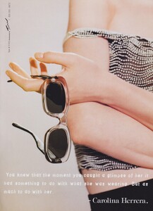 Carolina_Herrera_Fall_Winter_1997_98_03.thumb.jpeg.279a022301c5a0de1915bd3f0692f746.jpeg