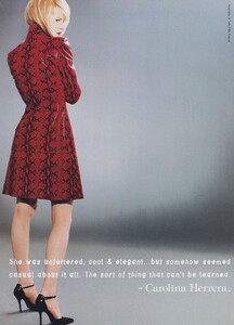Carolina_Herrera_Fall_Winter_1997_98_04.thumb.jpeg.21d1364b1b835feb222f43dfd43a2cb4.jpeg