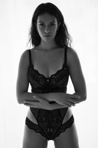 Caroline_14_HD_by_Olivier_Merzoug_PhotographerBD_Illuminate.thumb.jpg.472e5195160912f95e1774fd497730c4.jpg