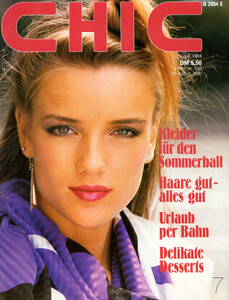 ChicDe0784_01Katharinasterdahl.thumb.jpg.20b2c9dea7200741d5cf1a1e119e3150.jpg