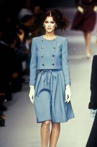 Chloe1995WomenFW12.thumb.jpg.d8bb4ce3d799824d5d8b62699c199207.jpg