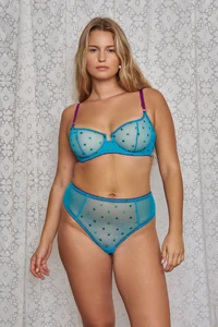 DORA_LARSEN_ECOM_SS25_049_507eec3b-1e69-4a62-b199-dd239bd81a50.webp