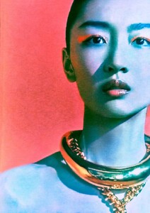 DongyuZhoubyElizavetaPorodinaforVogueChinaJuly2020(8).thumb.jpg.86c6cc4ec3d8332df3106a4ffef549b2.jpg