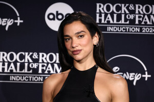 Dua Lipa - Sports Illustrated Swimsuit [2025.04.08] Fashion.jpg