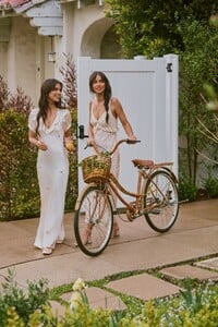 Elisha & Renee Herbert - Sports Illustrated Swimsuit [2025.04.03] Fashion 1.jpg