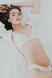 Emily Jane Hutchinson2.png