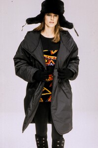 EnricoCoveri1994WomenRTW45.thumb.jpg.e19675cc7dc00cde821c783ed2853044.jpg