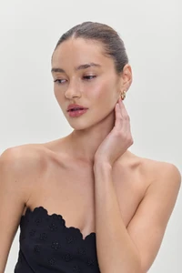Frankiesbikinis-TwilightTop-Black-Detail-5.thumb.webp.1aae2030d6b7a136d24e341c0c114eaa.webp