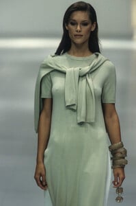 Genny1994WomenRTW44.thumb.jpg.84a7004e6b6bbe1713718882c9e12d57.jpg