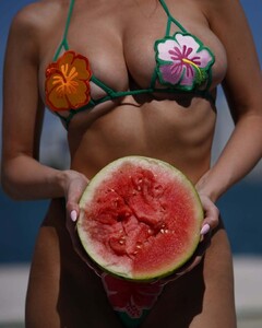 Grace_Boor_in_bikini_03-15-2025_2__8_.jpg