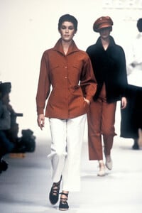 Hermes1994WomenRTW95.thumb.jpg.5a12eda88ad4f86015850e5d706cad60.jpg