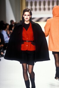 HerveLeger1995WomenRTW24.thumb.jpg.ce8e78ea0a56fdf3e3131a6098856e9d.jpg